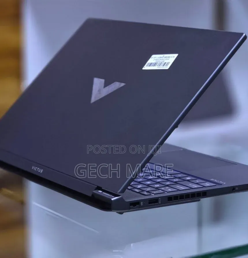 New Laptop HP Victus 15 16GB Intel Core i7 SSD 512GB