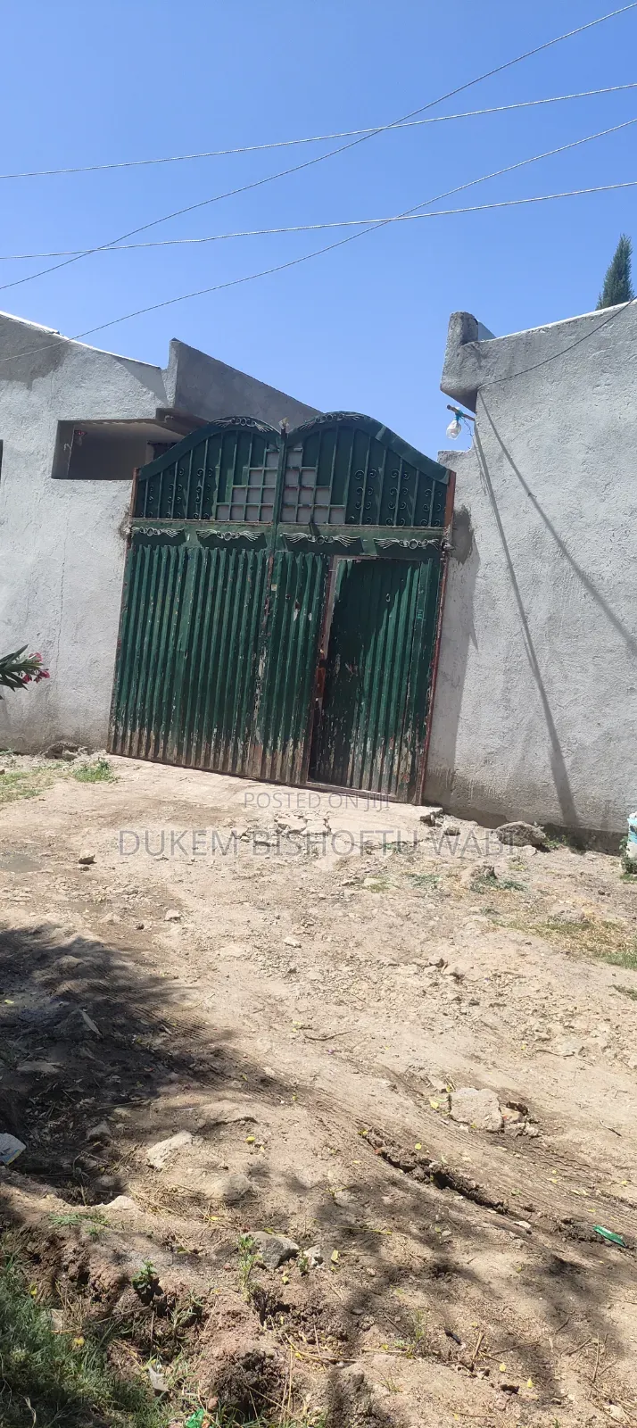 Furnished 8bdrm House in Dukem Bishoftu, East Shewa for sale