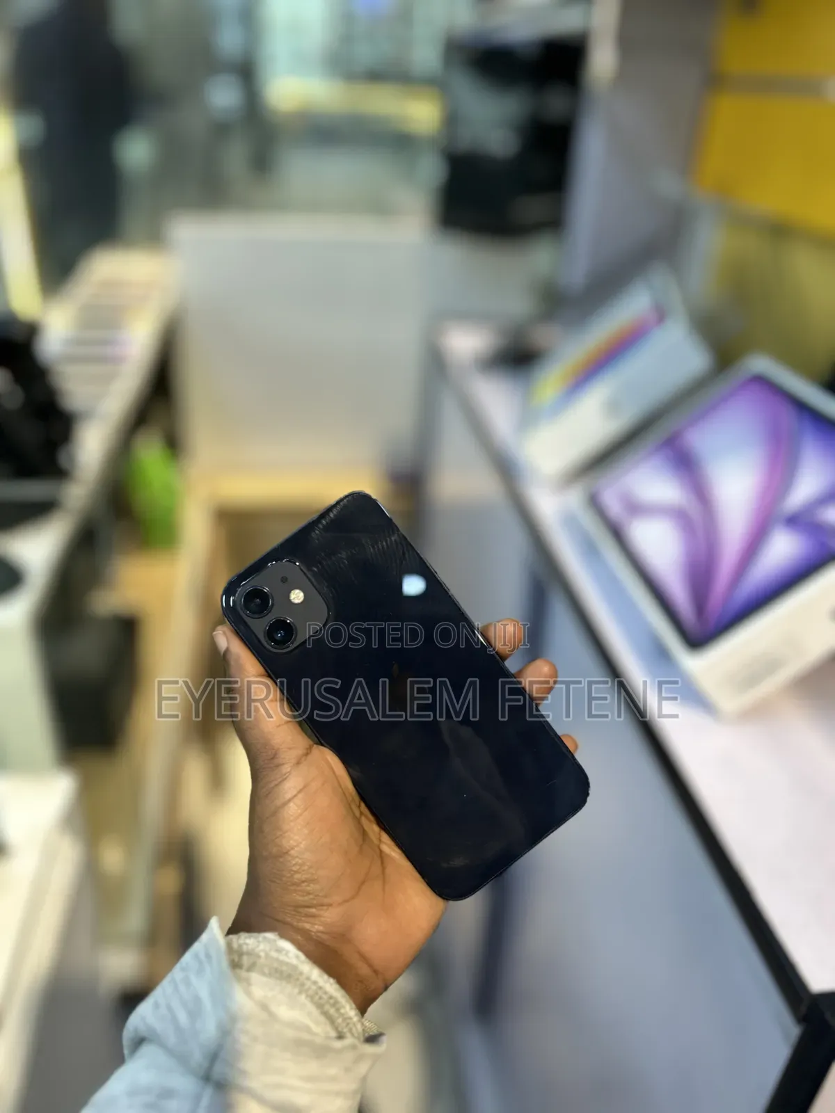 Apple iPhone 12 64 GB Black
