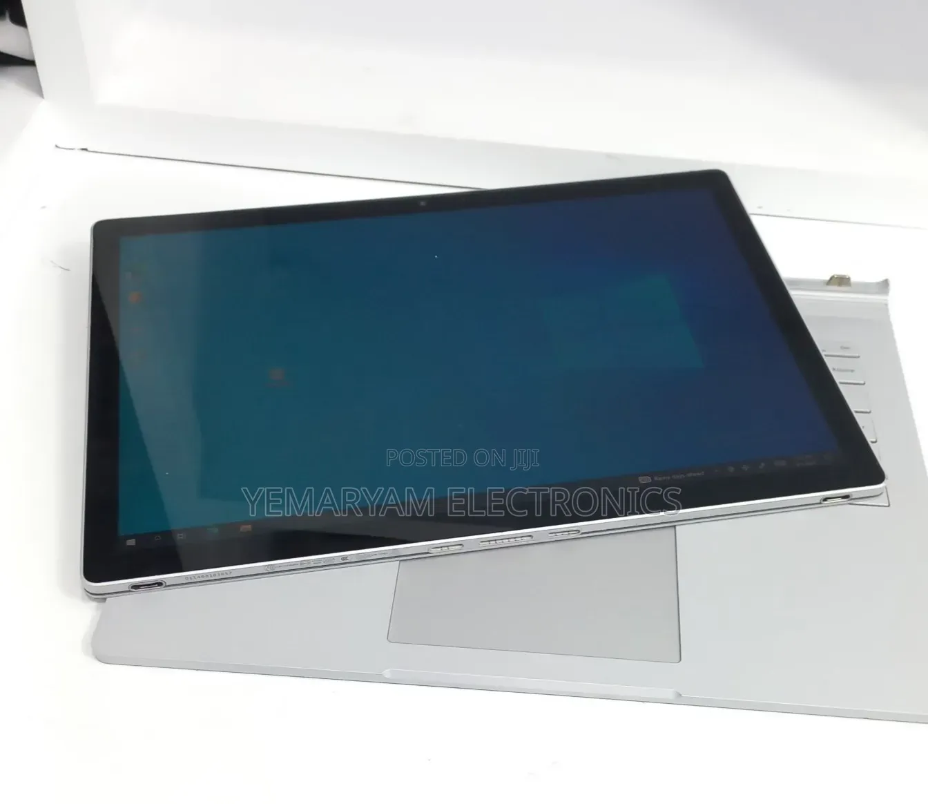 New Laptop Microsoft Surface Book 2 16GB Intel Core i7 SSD 512GB