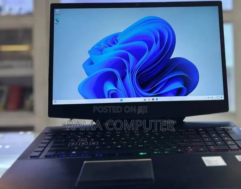 New Laptop HP Omen 17 16GB Intel Core i7 SSD 512GB