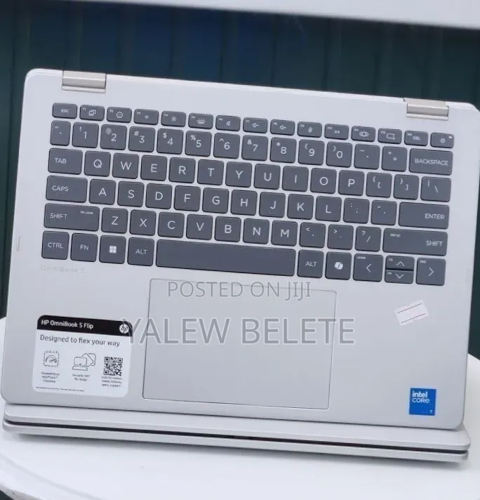 New Laptop HP OmniBook 5 Flip 16GB Intel Core 7 SSD 512GB