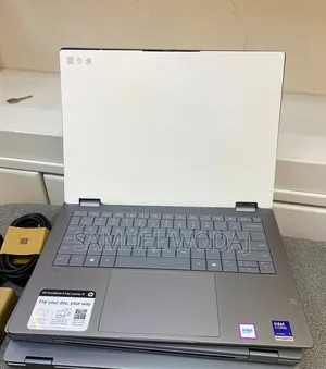 New Laptop Lenovo Yoga 7i 16GB Intel Core Ultra 7 SSD 1T