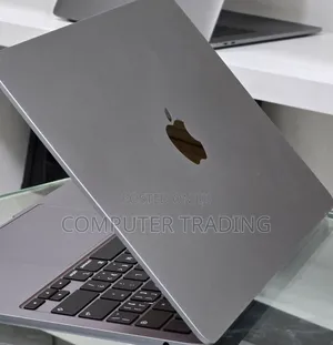 New Laptop Apple MacBook Air 2022 M2 8GB Intel Core i7 SSD 256GB