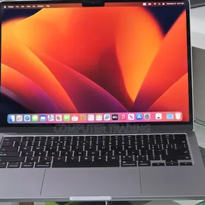 New Laptop Apple MacBook Air 2022 M2 8GB Intel Core i7 SSD 256GB