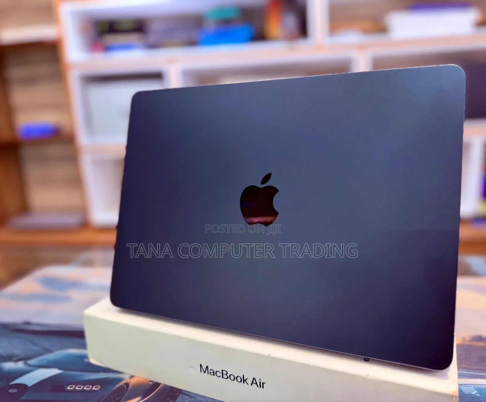 New Laptop Apple MacBook Air 2025 M4 16GB Apple M4 SSD 256GB