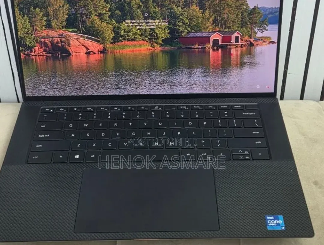 New Laptop Dell Precision 5560 16GB Intel Core i7 SSD 512GB