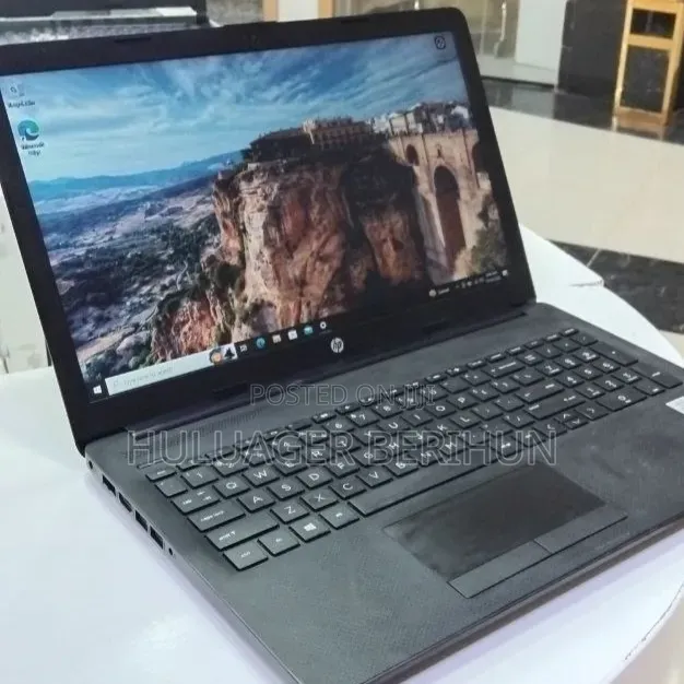New Laptop HP Stream Notebook 8GB Intel Core i7 HDD 1T
