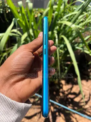 Infinix Hot 12 play 64 GB Blue