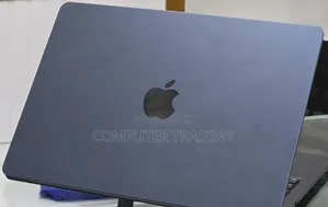 New Laptop Apple MacBook Air 2025 M4 16GB Intel Core i7 SSD 256GB