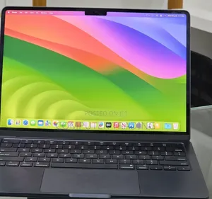 New Laptop Apple MacBook Air 2025 M4 16GB Intel Core i7 SSD 256GB