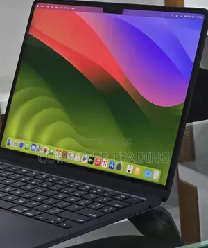 New Laptop Apple MacBook Air 2025 M4 16GB Intel Core i7 SSD 256GB