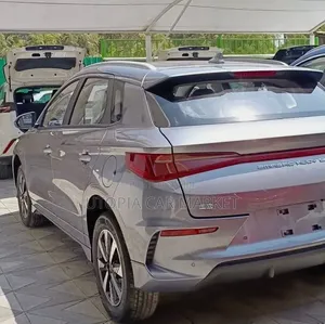 New BYD E2 43 kWh 94 hp FWD 2024 Gray