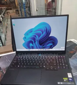 New Laptop Lenovo Legion 5 32GB Intel Core Ultra 7 SSD 1T