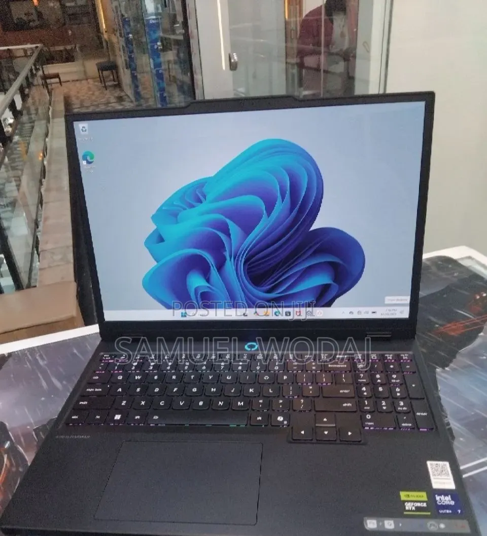 New Laptop Lenovo Legion 5 32GB Intel Core Ultra 7 SSD 1T