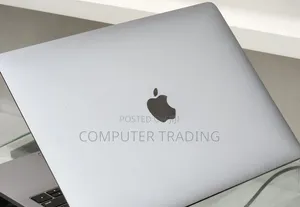 New Laptop Apple MacBook Pro 2019 16GB Intel Core i7 SSD 256GB
