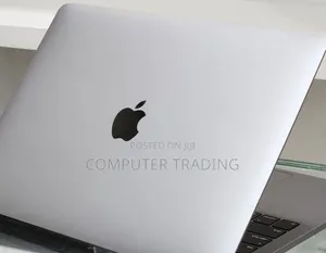 New Laptop Apple MacBook Pro 2019 16GB Intel Core i7 SSD 256GB