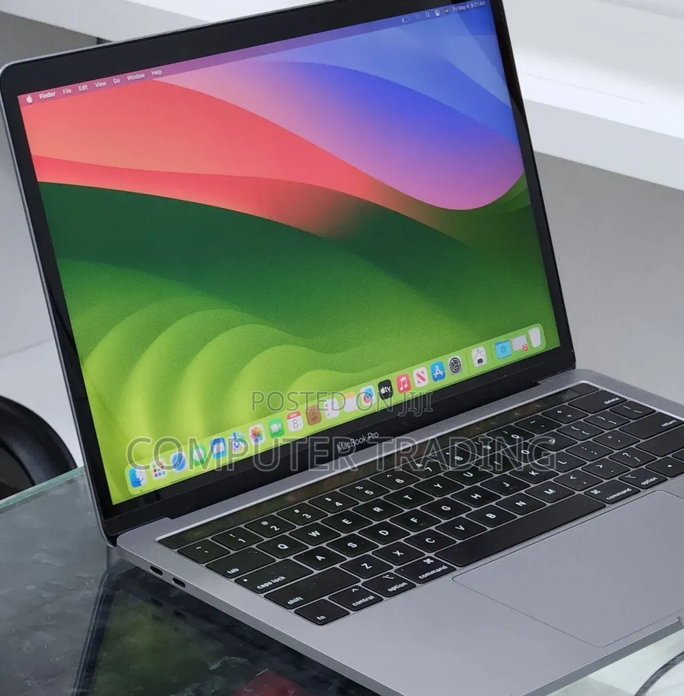 New Laptop Apple MacBook Pro 2019 16GB Intel Core i7 SSD 256GB