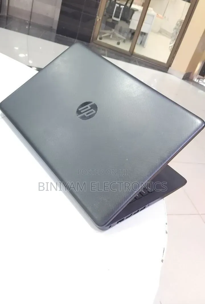 New Laptop HP Stream Notebook 8GB Intel Core i7 HDD 1T