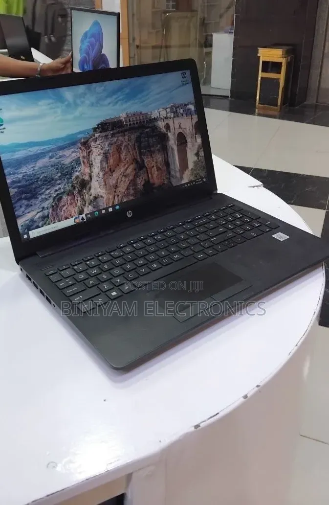 New Laptop HP Stream Notebook 8GB Intel Core i7 HDD 1T