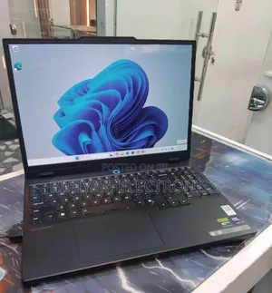 New Laptop Lenovo Legion 5 32GB Intel Core Ultra 7 SSD 1T