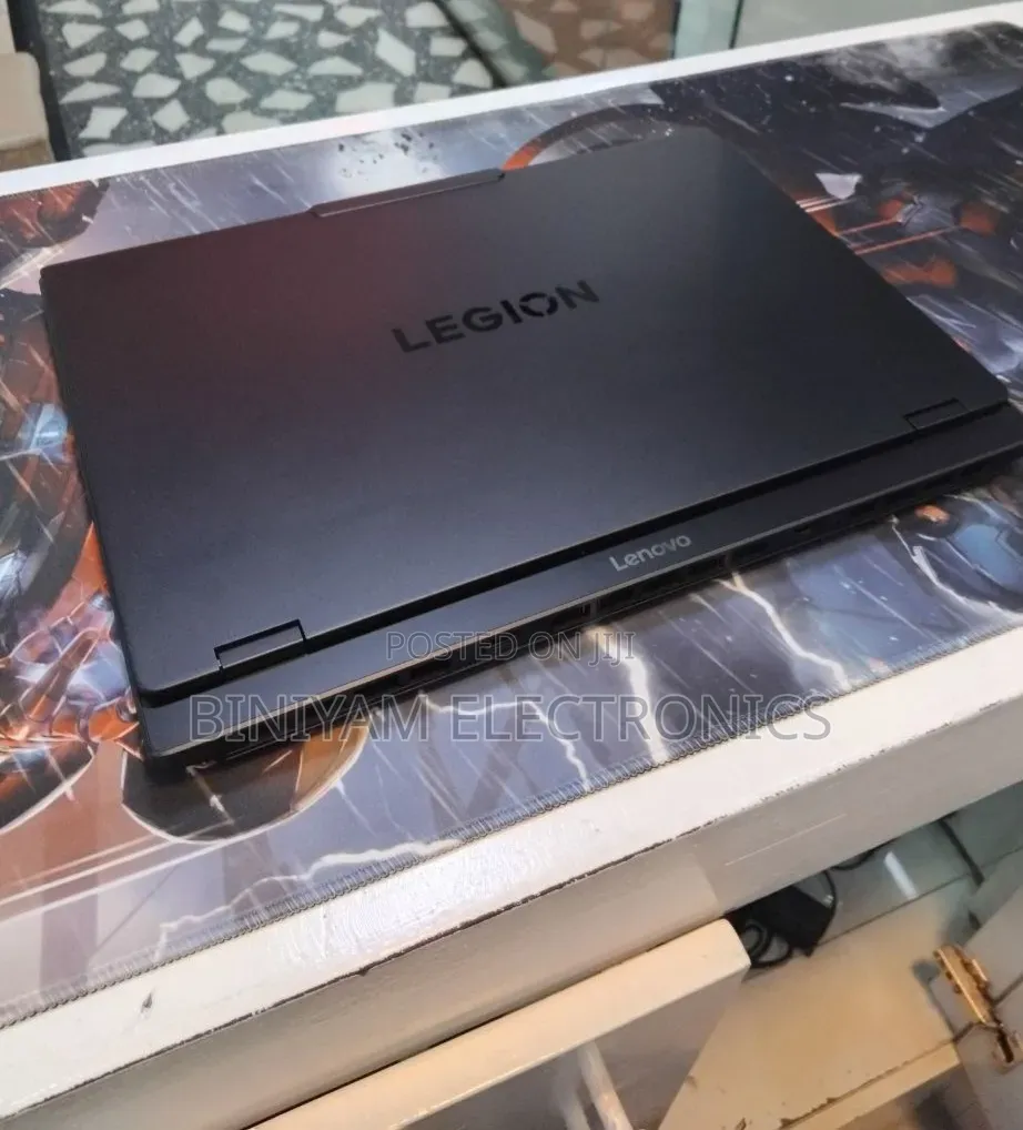 New Laptop Lenovo Legion 5 32GB Intel Core Ultra 7 SSD 1T