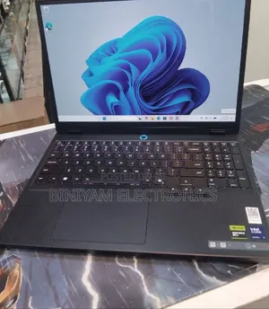 New Laptop Lenovo Legion 5 32GB Intel Core Ultra 7 SSD 1T