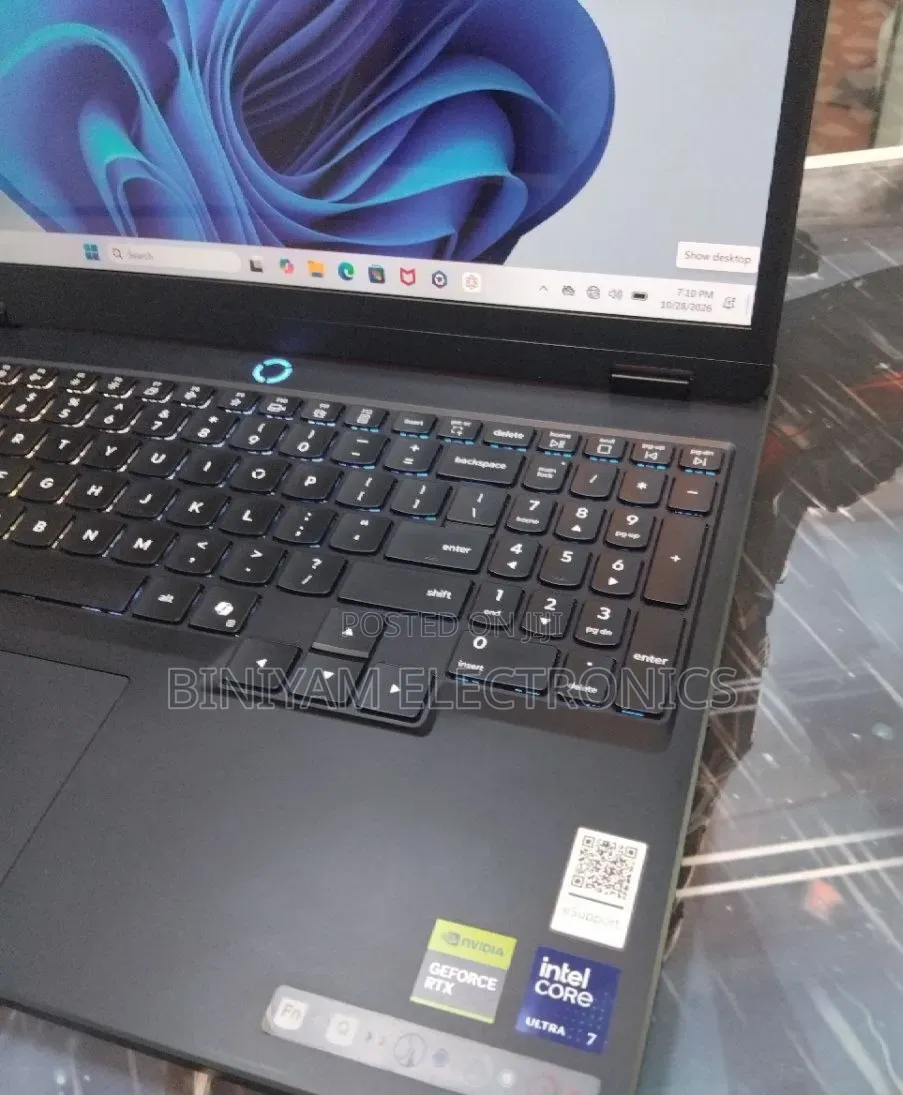 New Laptop Lenovo Legion 5 32GB Intel Core Ultra 7 SSD 1T