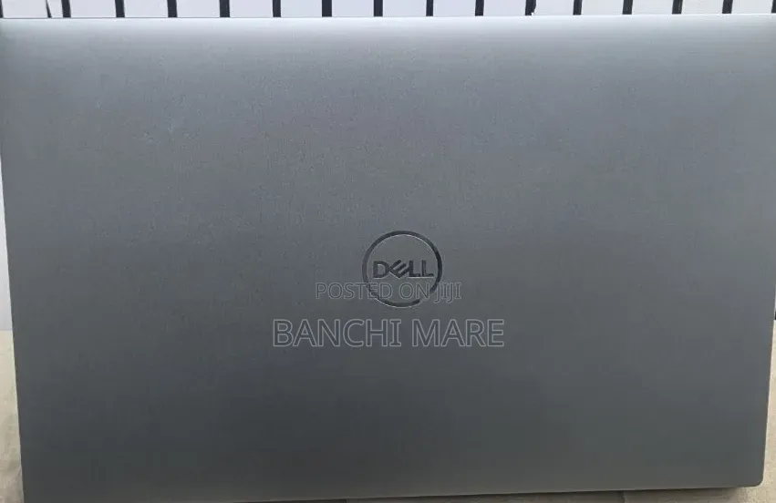New Laptop Dell Precision 5560 16GB Intel Core i7 SSD 512GB