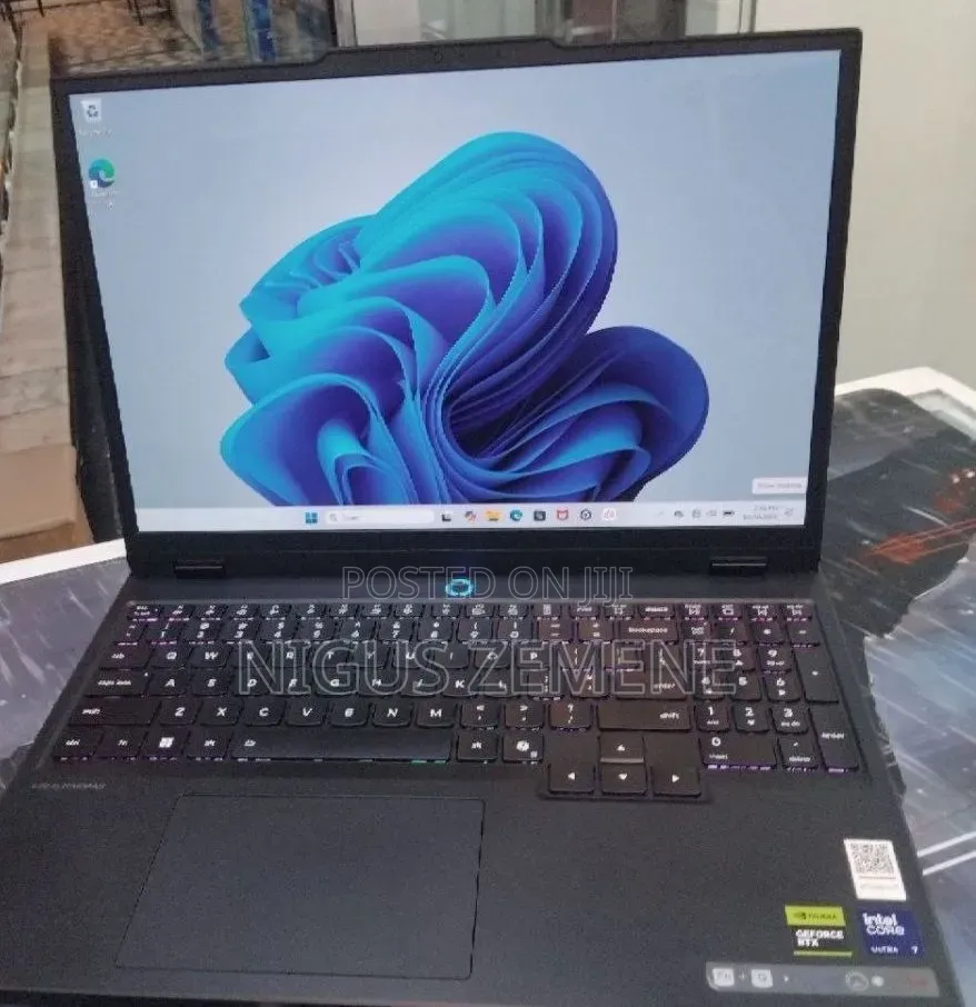 New Laptop Lenovo Legion 5 32GB Intel Core Ultra 7 SSD 1T