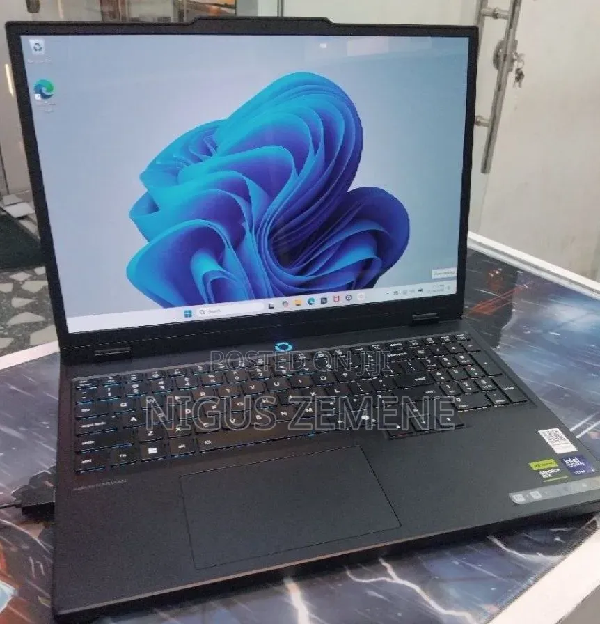 New Laptop Lenovo Legion 5 32GB Intel Core Ultra 7 SSD 1T