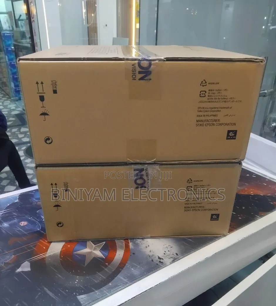  Epson Eb-X49 Projector — Brand New! 