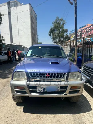 Mitsubishi L200 2000 Blue