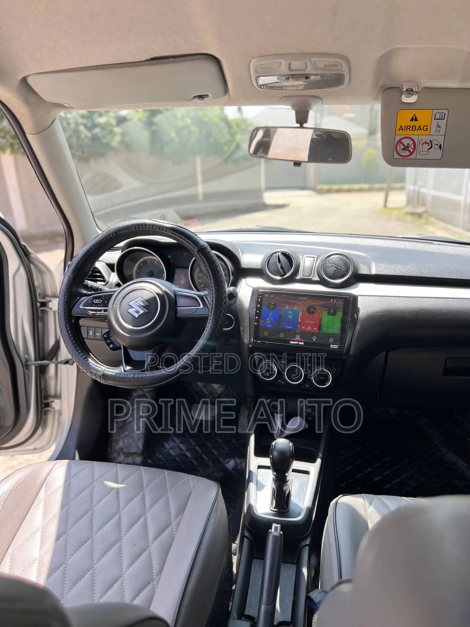 Suzuki Swift 2021 Silver