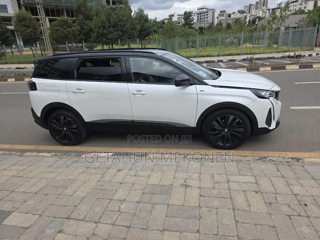 Peugeot 5008 2022 White
