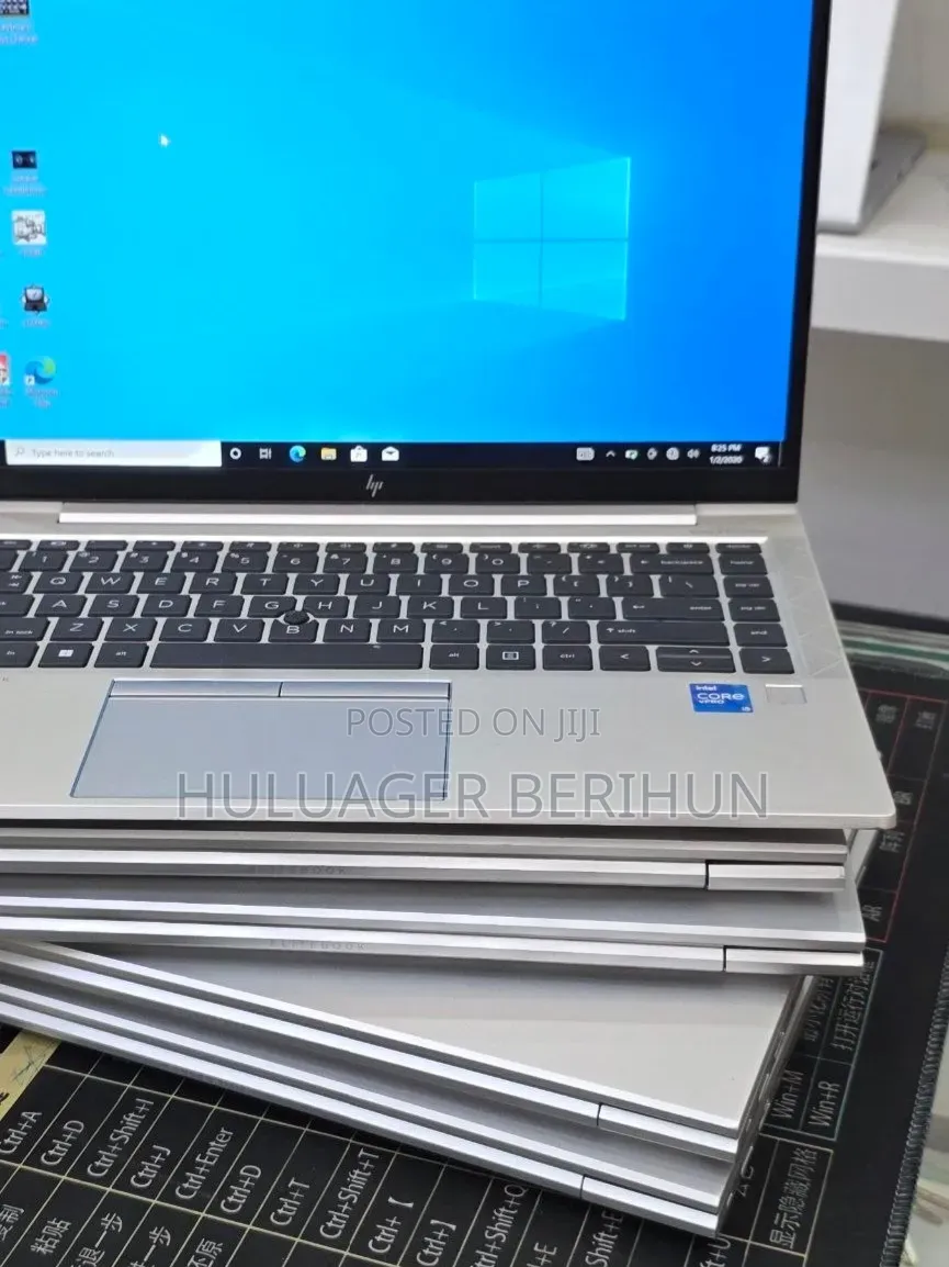 New Laptop HP EliteBook 840 G8 8GB Intel Core i5 SSD 512GB