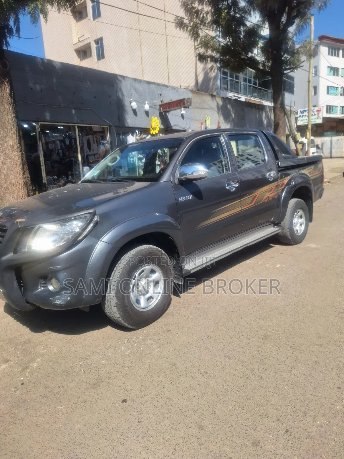 Toyota Hilux 2012 Black
