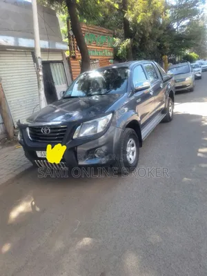 Toyota Hilux 2012 Black