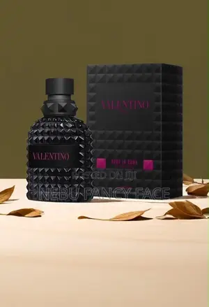 Valentino Born in Roma Uomo Intense