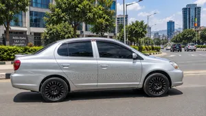 Toyota Platz 2005 Silver
