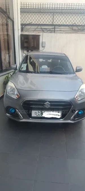 Suzuki Dzire 2022 Silver
