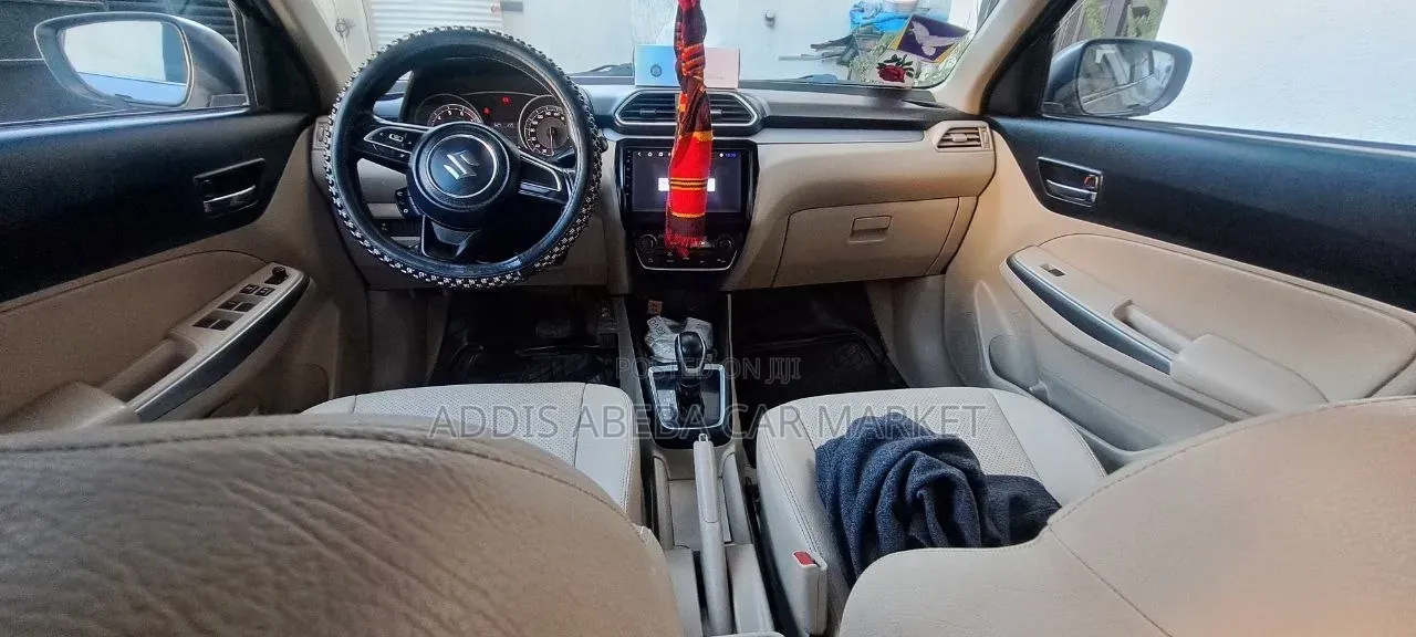 Suzuki Dzire 2022 Silver