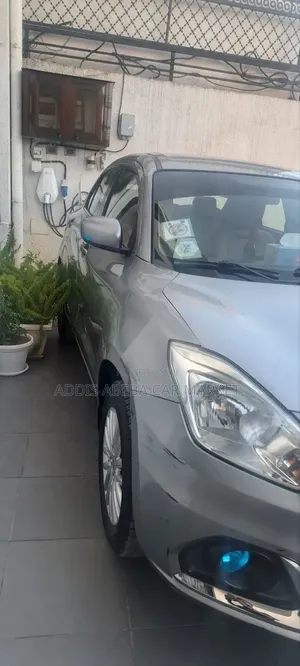 Suzuki Dzire 2022 Silver