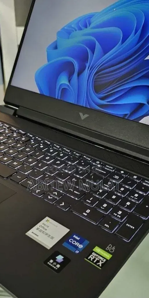 New Laptop HP Victus 15 16GB Intel Core i7 SSD 1T