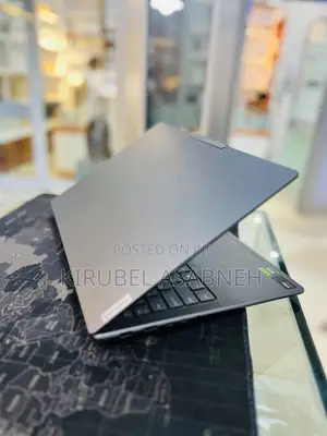 New Lenovo Yoga Pro 9i Aura Edition 32GB Intel Core Ultra 9 SSD 1T