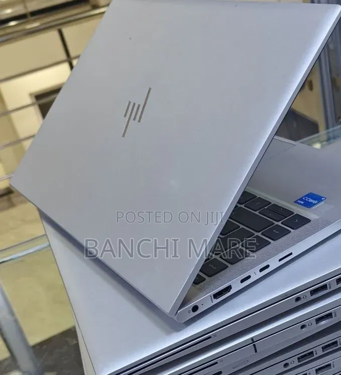 New Laptop HP EliteBook 830 G8 16GB Intel Core i7 SSD 512GB