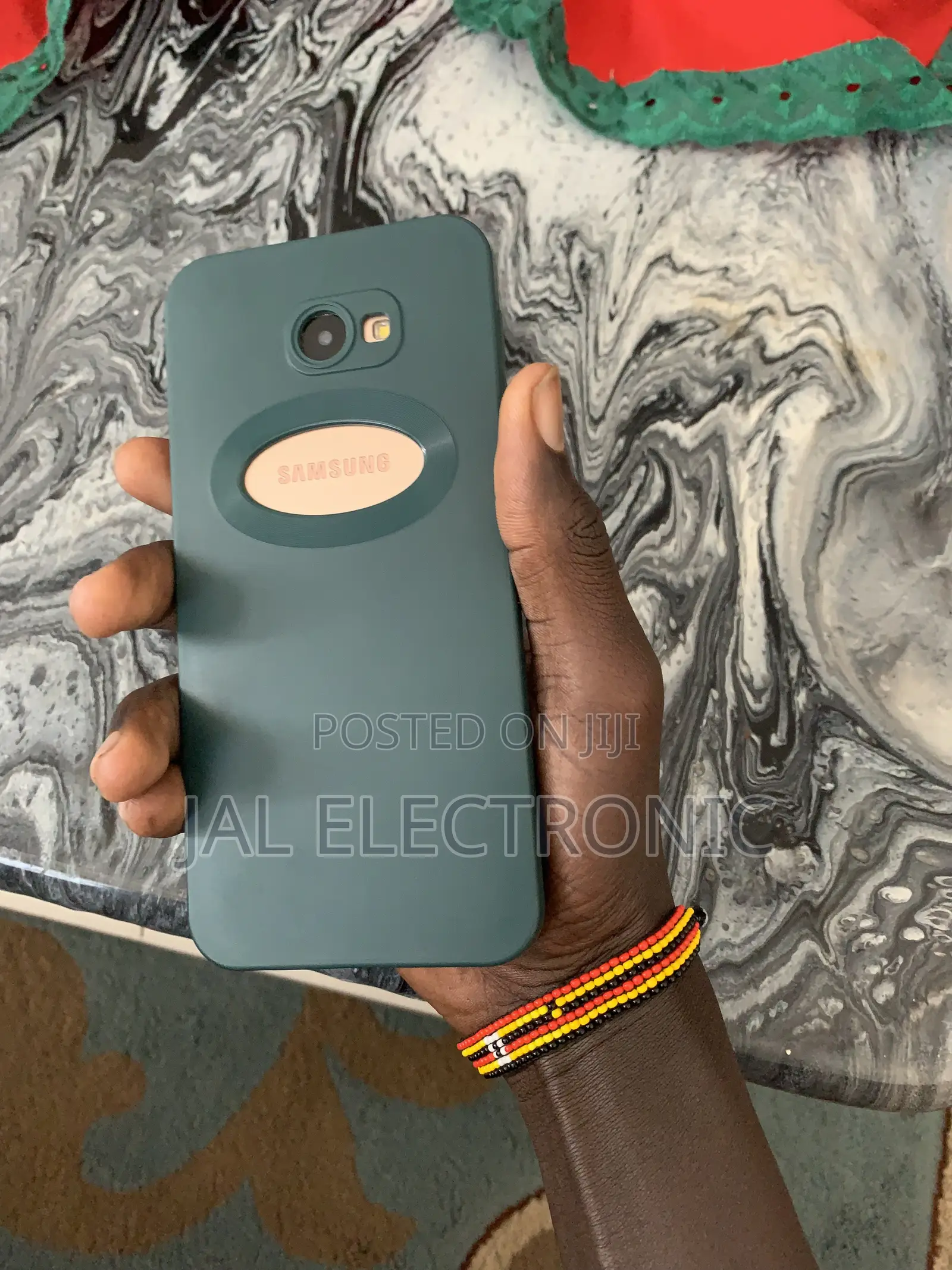 Samsung Galaxy J4 16 GB Green