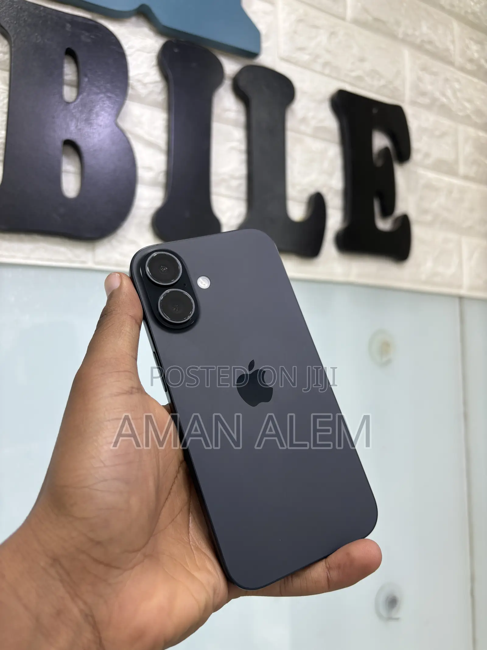 New Apple iPhone 16 256 GB Black