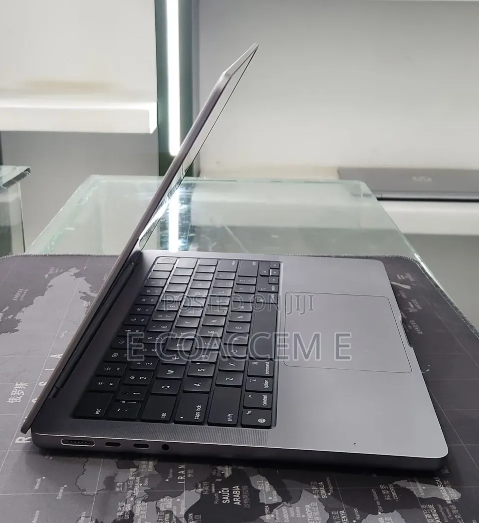 New Laptop Apple MacBook Pro 2021 M1 16GB Apple M1 Pro SSD 1T