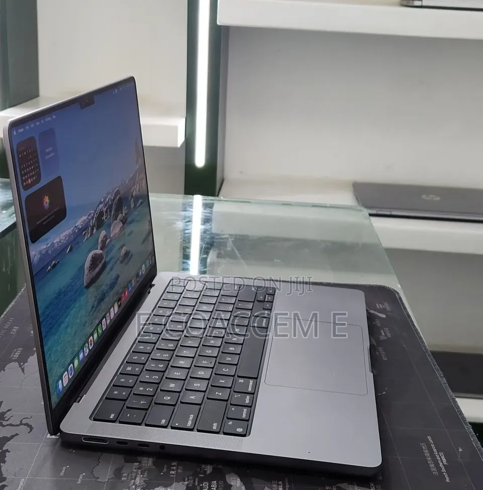 New Laptop Apple MacBook Pro 2021 M1 16GB Apple M1 Pro SSD 1T
